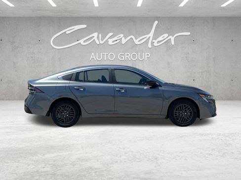 New 2026 Nissan Sentra SV w/ SV Convenience Package FWD image 18