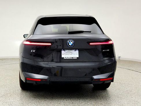 Used 2025 BMW iX xDrive50 AWD/4WD image 6