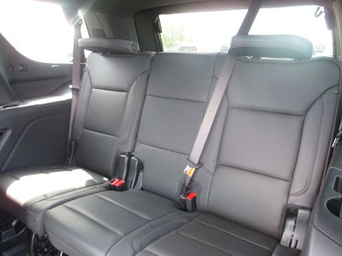 Used 2024 Chevrolet Tahoe High Country w/ Advanced Technology Package AWD/4WD image 24