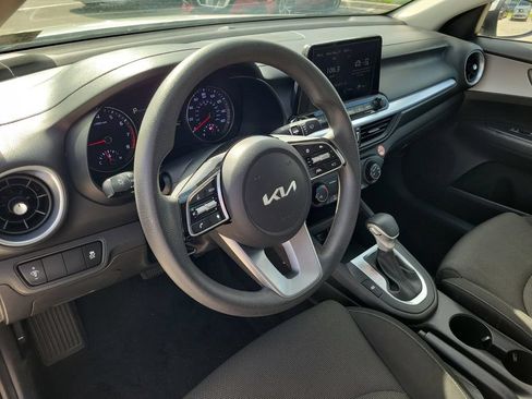 Used 2023 Kia Forte LXS FWD image 17