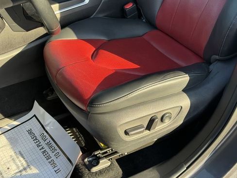 Used 2021 Toyota Highlander XSE image 13