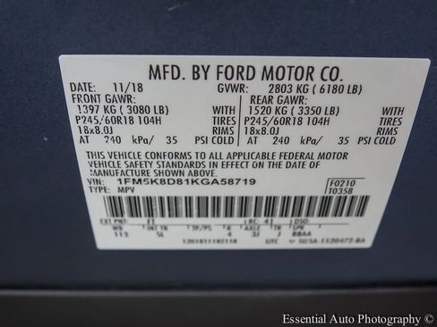 Used 2019 Ford Explorer XLT w/ Equipment Group 202A AWD/4WD image 28