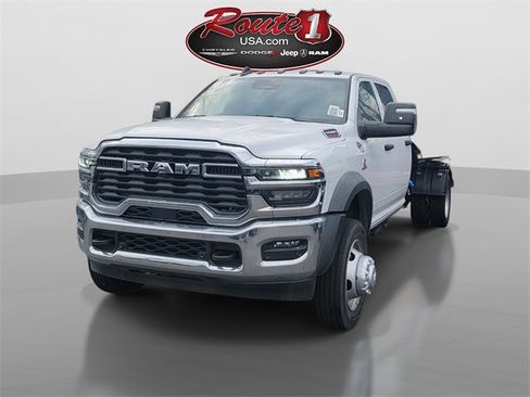 New 2026 RAM 5500 Tradesman w/ Chrome Appearance Group image 4