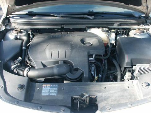 Used 2011 Chevrolet Malibu LS image 16