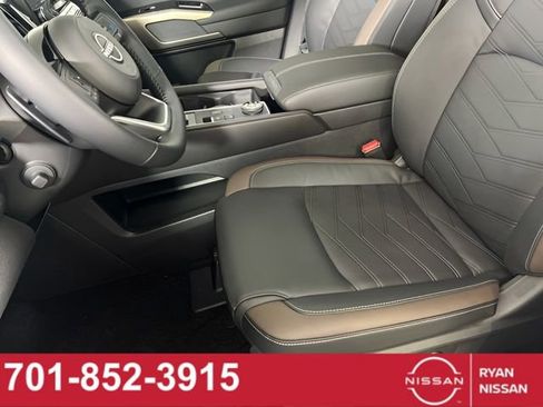 New 2025 Nissan Pathfinder Platinum w/ Cargo Package image 30