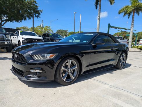Used 2015 Ford Mustang Convertible w/ Equipment Group 051A RWD image 7