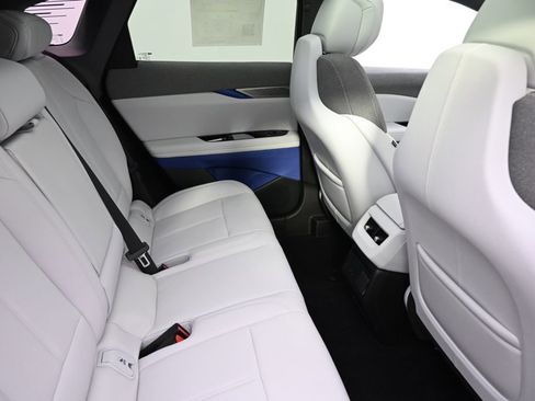 Certified 2025 Cadillac Optiq Sport 1 AWD/4WD image 18