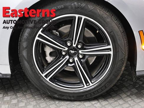 Used 2025 Ford Mustang Premium RWD image 29