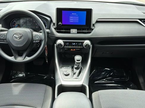 Used 2025 Toyota RAV4 LE image 35