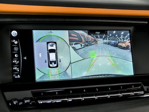 Used 2022 Rolls-Royce Cullinan image 34