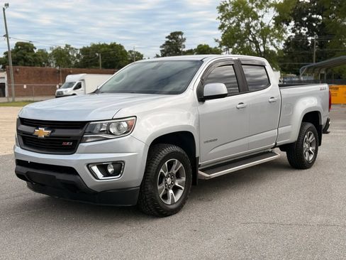 Used 2018 Chevrolet Colorado Z71 AWD/4WD image 5