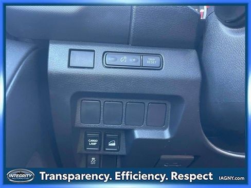 Certified 2024 Nissan Frontier SV image 21