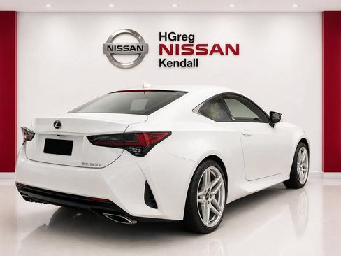 Used 2019 Lexus RC 300 w/ Accessory Package RWD image 4