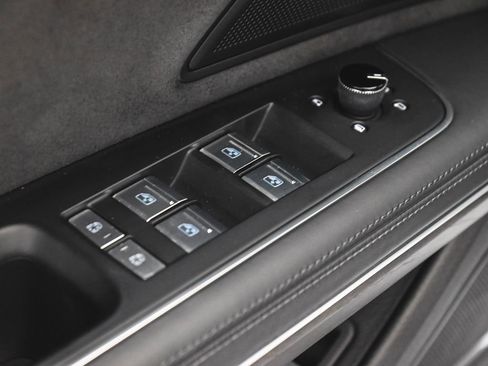 Used 2023 Audi A8 L 3.0T w/ Comfort Plus Package AWD/4WD image 9