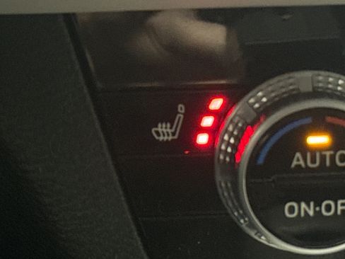 Used 2024 Mitsubishi Outlander SEL image 22