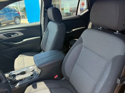 Used 2023 Chevrolet Traverse LT w/ LPO, Floor Liner Package AWD/4WD image 17