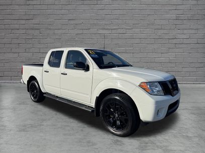 Certified 2021 Nissan Frontier SV w/ Midnight Edition Floor Mats