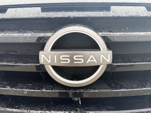 Used 2024 Nissan Pathfinder Platinum image 19