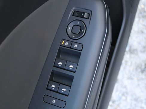 New 2026 Kia K4 FWD image 19