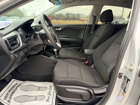 Used 2018 Kia Rio S image 16