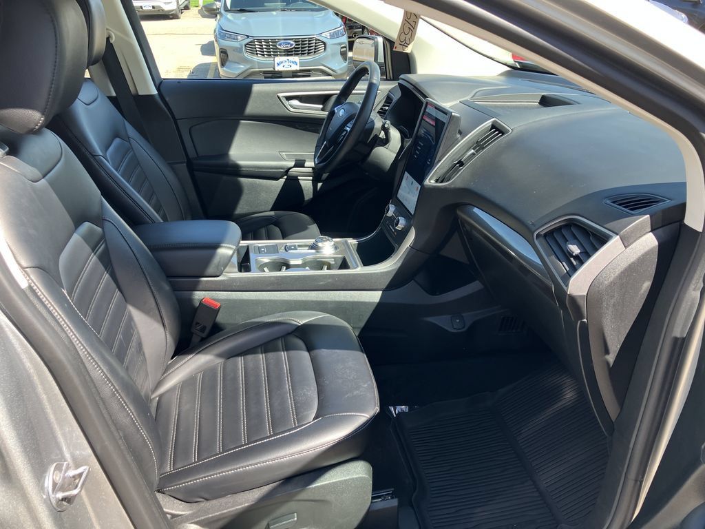 Used 2024 Ford Edge SEL w/ Convenience Package AWD/4WD image 15