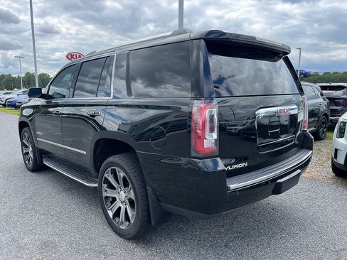 Used 2018 GMC Yukon Denali w/ Open Road Package AWD/4WD image 3