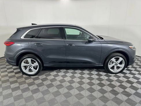 Used 2025 Audi Q5 Premium Plus w/ Premium Plus image 8
