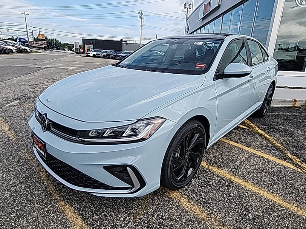 New 2026 Volkswagen Jetta SE FWD image 3