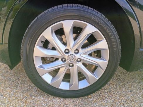 Used 2017 Buick Envision Premium image 23