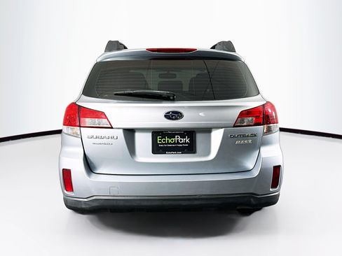 Used 2013 Subaru Outback 2.5i AWD/4WD image 7