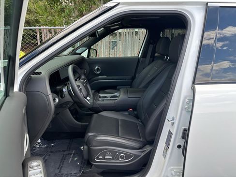 Used 2026 Hyundai Palisade Calligraphy AWD/4WD image 3
