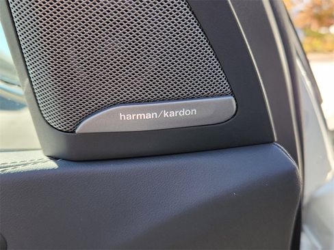 New 2026 BMW X5 xDrive40i image 17