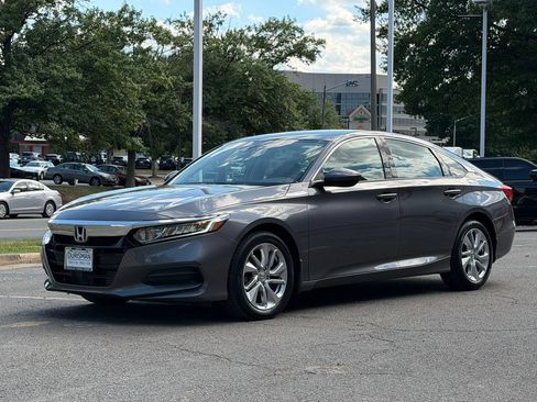 Used 2019 Honda Accord LX image 3