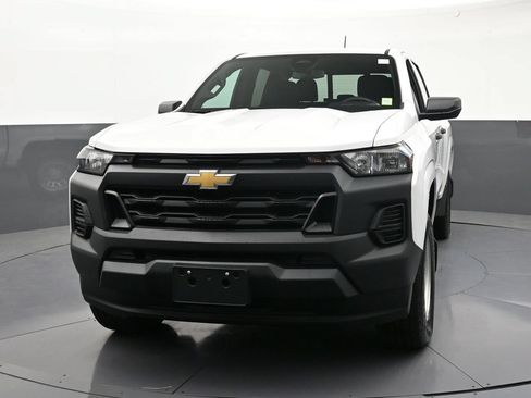 Used 2023 Chevrolet Colorado W/T RWD image 8