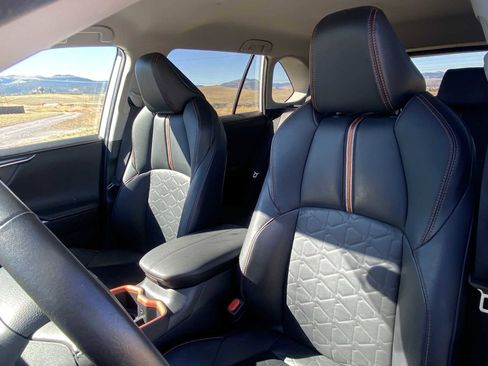 Used 2023 Toyota RAV4 Adventure image 15