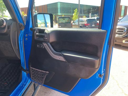 Used 2015 Jeep Wrangler Unlimited Sport w/ Quick Order Package 24S AWD/4WD image 24