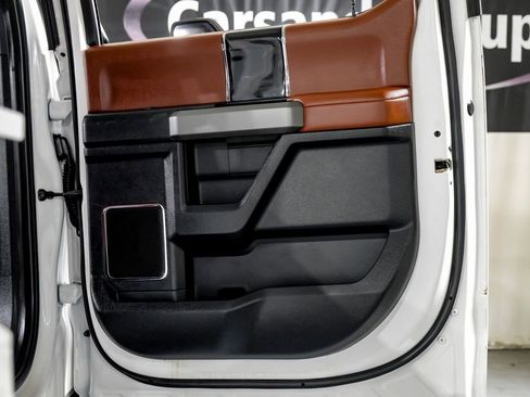 Used 2020 Ford F450 Platinum w/ FX4 Off-Road Package image 38