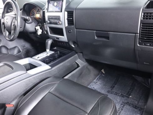 Used 2014 Nissan Titan PRO-4X image 42