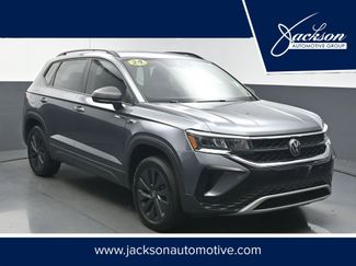 Used 2024 Volkswagen Taos S image 1