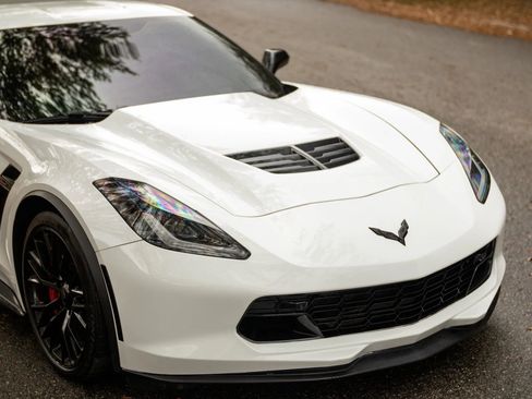 Used 2019 Chevrolet Corvette Z06 image 4