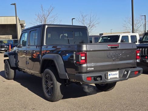 New 2026 Jeep Gladiator Sport AWD/4WD image 4