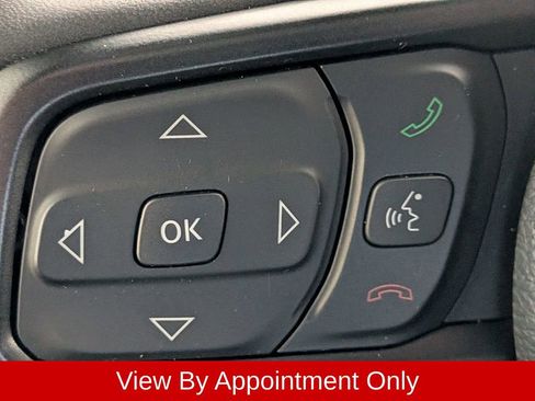 Used 2025 Jeep Wrangler Unlimited Rubicon w/ Convenience Group AWD/4WD image 22