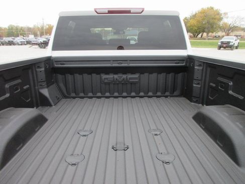 New 2026 GMC Sierra 3500 SLT AWD/4WD image 5