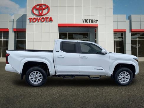 New 2026 Toyota Tacoma SR5 AWD/4WD image 2