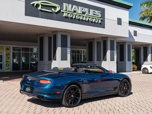 Used 2022 Bentley Continental GT image 36