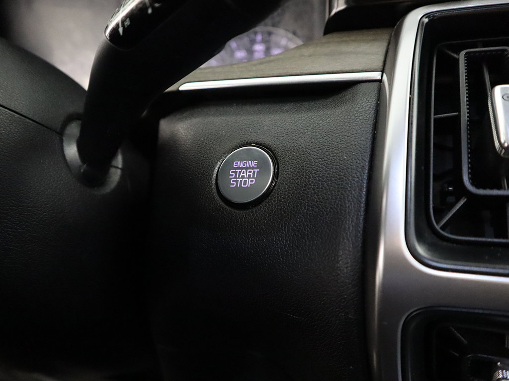 Used 2022 Kia Sorento S w/ Panoramic Sunroof Package AWD/4WD image 47