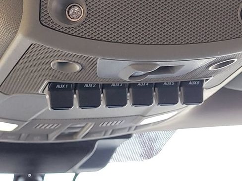 Used 2021 Ford F350 Lariat AWD/4WD image 10