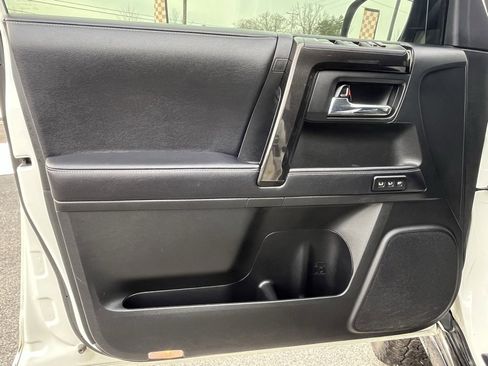 Used 2019 Toyota 4Runner Limited image 9