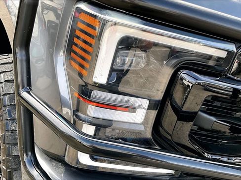 Certified 2022 Ford F250 Lariat w/ Black Appearance Package image 26