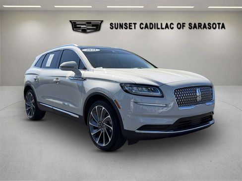 Used 2021 Lincoln Nautilus Reserve w/ Equipment Group 201A image 1